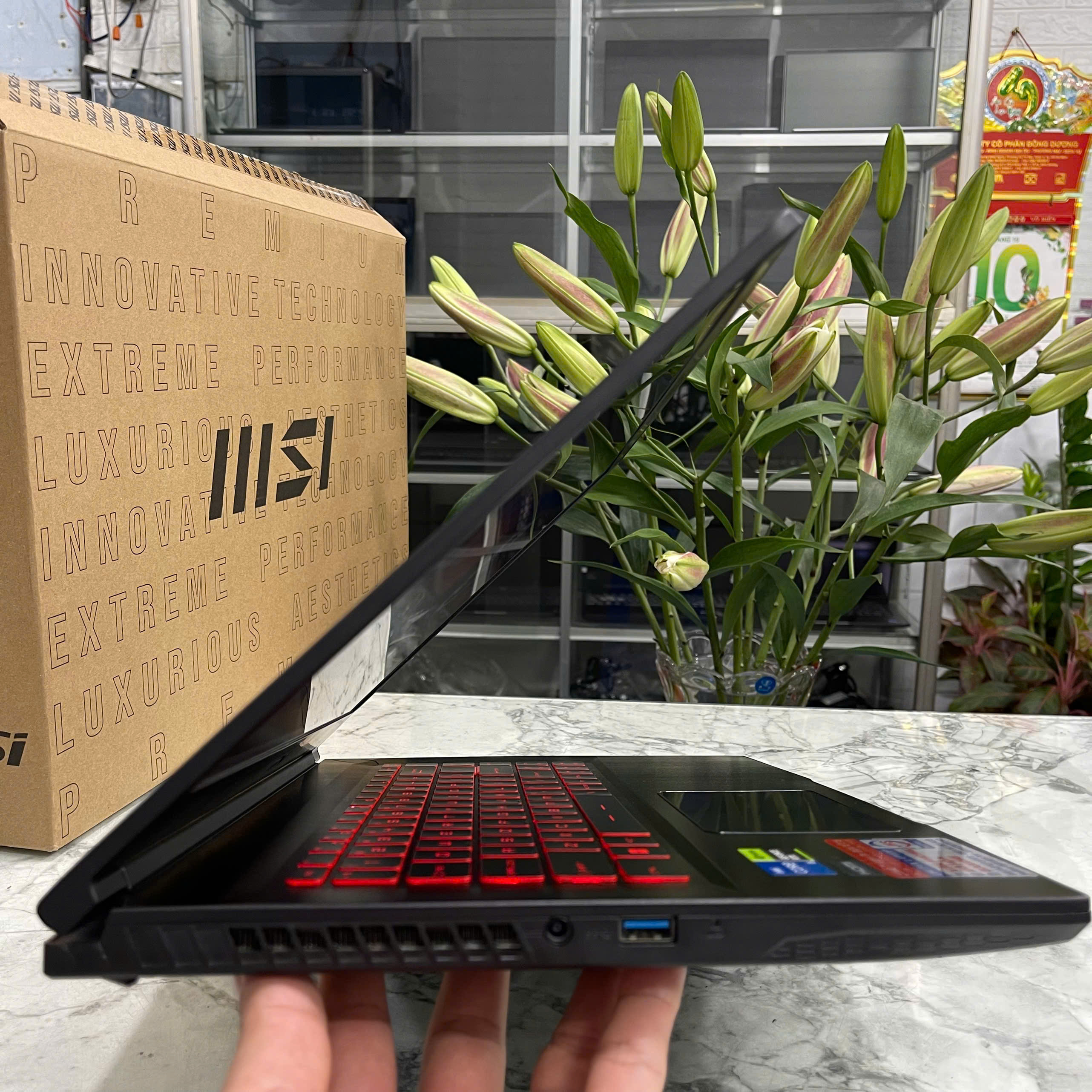 MSI Gaming Thin GF63 12VE Core I5-12450H Ram 16Gb Ssd 512Gb RTX 4050 6GB Màn Hình 15.6″ FHD IPS 144Hz