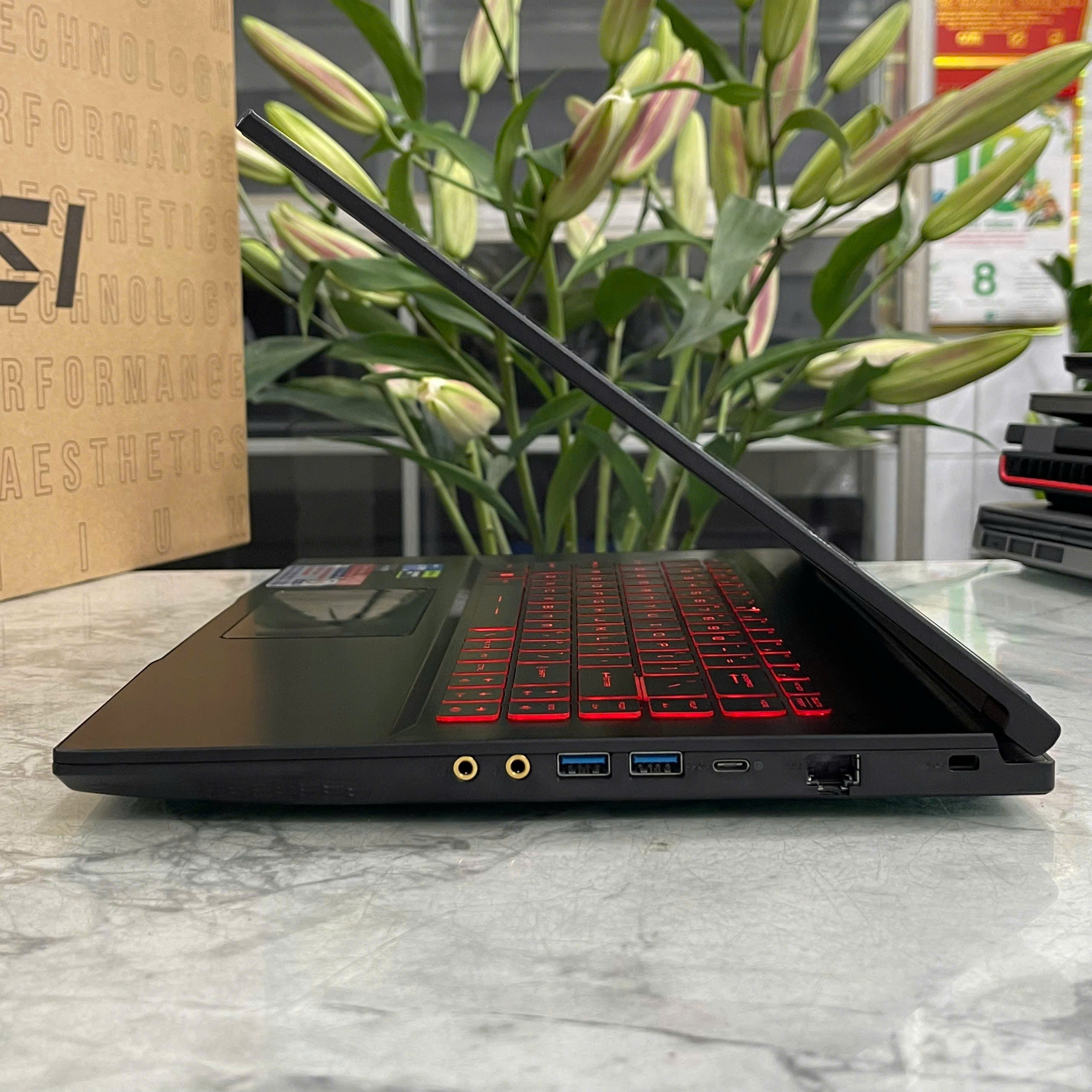 MSI Gaming Thin GF63 12VE Core I5-12450H Ram 16Gb Ssd 512Gb RTX 4050 6GB Màn Hình 15.6″ FHD IPS 144Hz