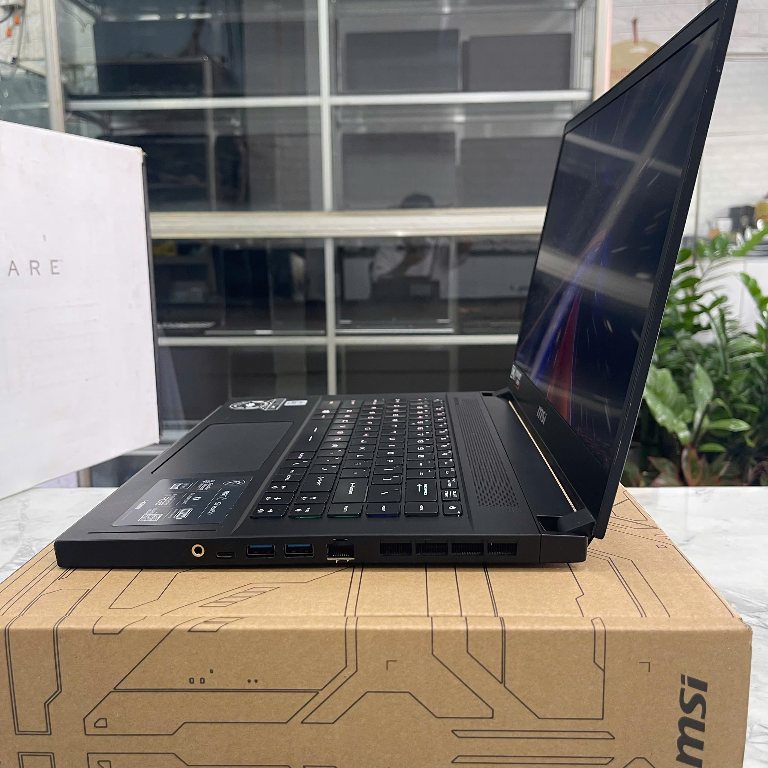 MSI GS66-Stealth 10SE Core I7-10750H Ram 16GB Ssd 512GGB RTX 2060-6GB Màn Hình : 15.6 Inch FHD 240Hz