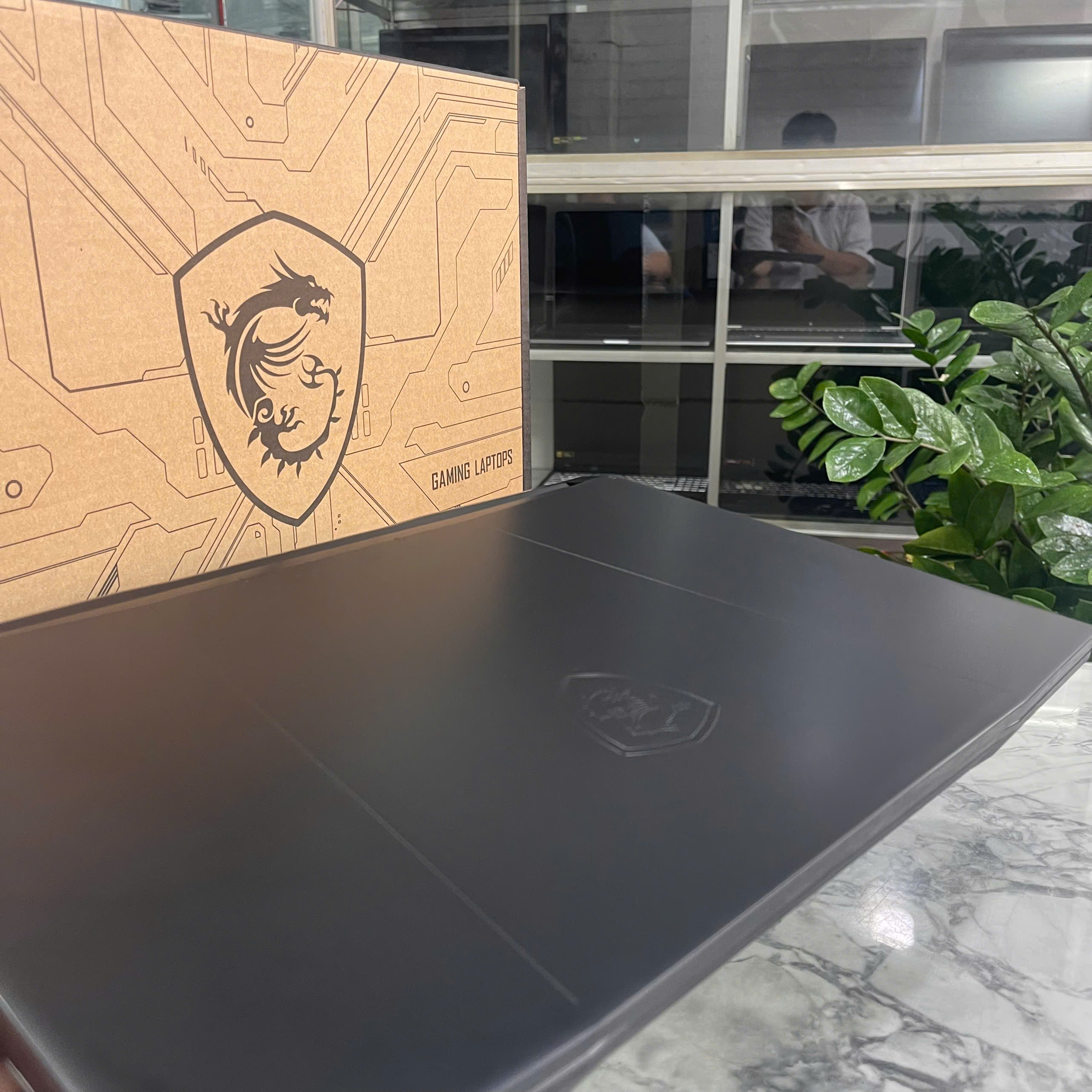  MSI Katana 15 B13UDXK  Máy LikeNew Core I7-13620H Ram 16gb Ssd 1.000gb Card RTX 3050 6GB GDDR6 Màn Hình 15.6 Inch IPS Fhd 144Hz