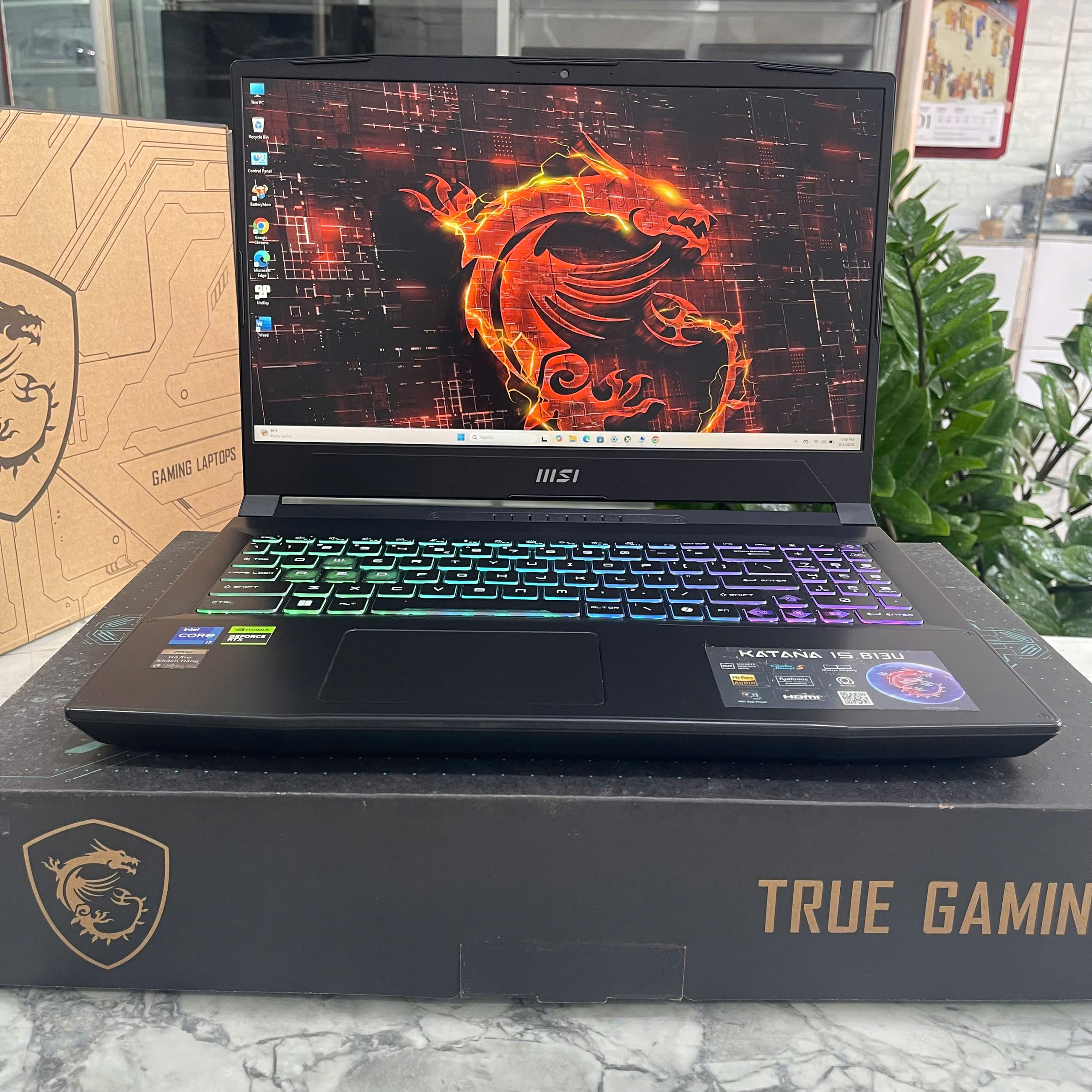  MSI Katana 15 B13UDXK  Máy LikeNew Core I7-13620H Ram 16gb Ssd 1.000gb Card RTX 3050 6GB GDDR6 Màn Hình 15.6 Inch IPS Fhd 144Hz
