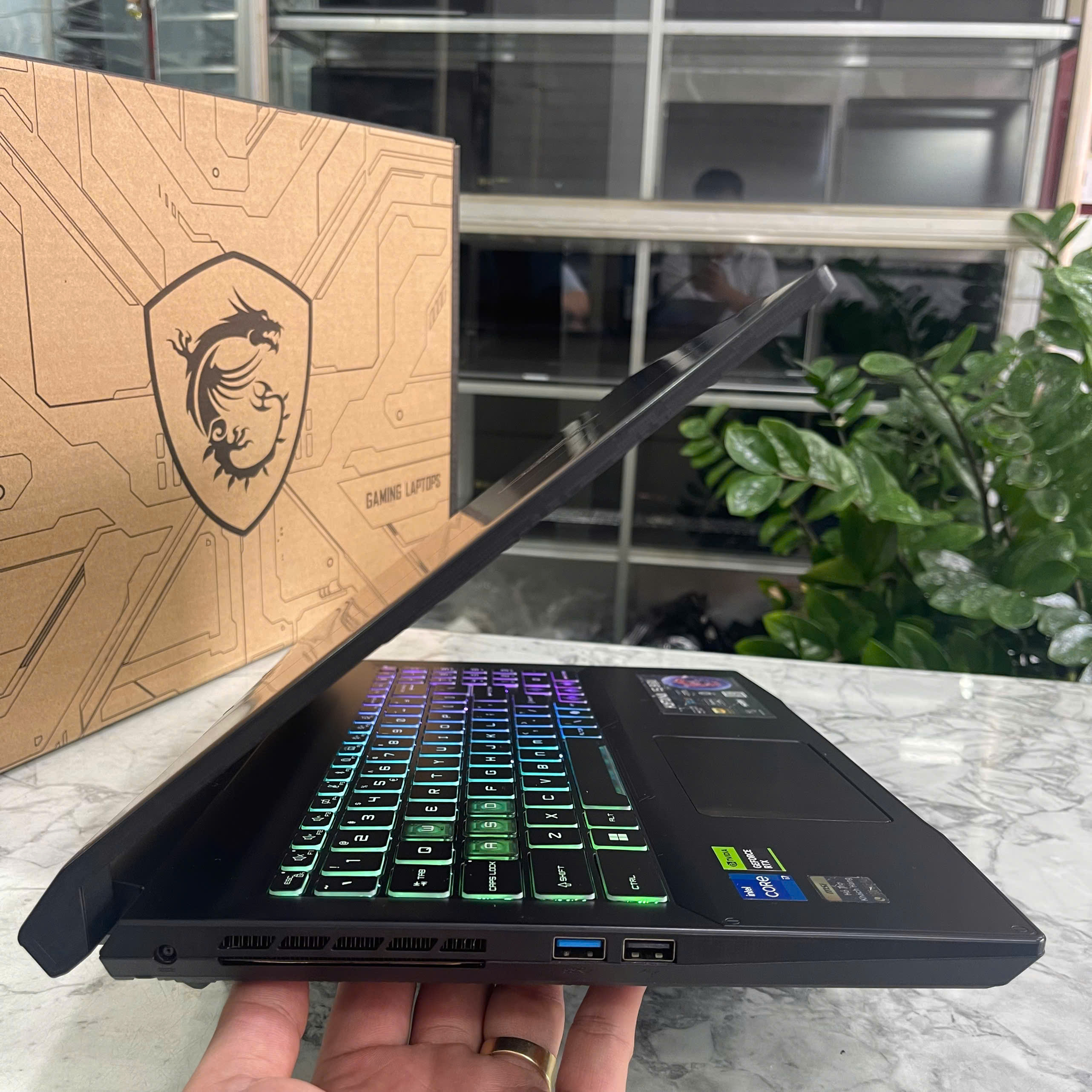  MSI Katana 15 B13UDXK  Máy LikeNew Core I7-13620H Ram 16gb Ssd 1.000gb Card RTX 3050 6GB GDDR6 Màn Hình 15.6 Inch IPS Fhd 144Hz