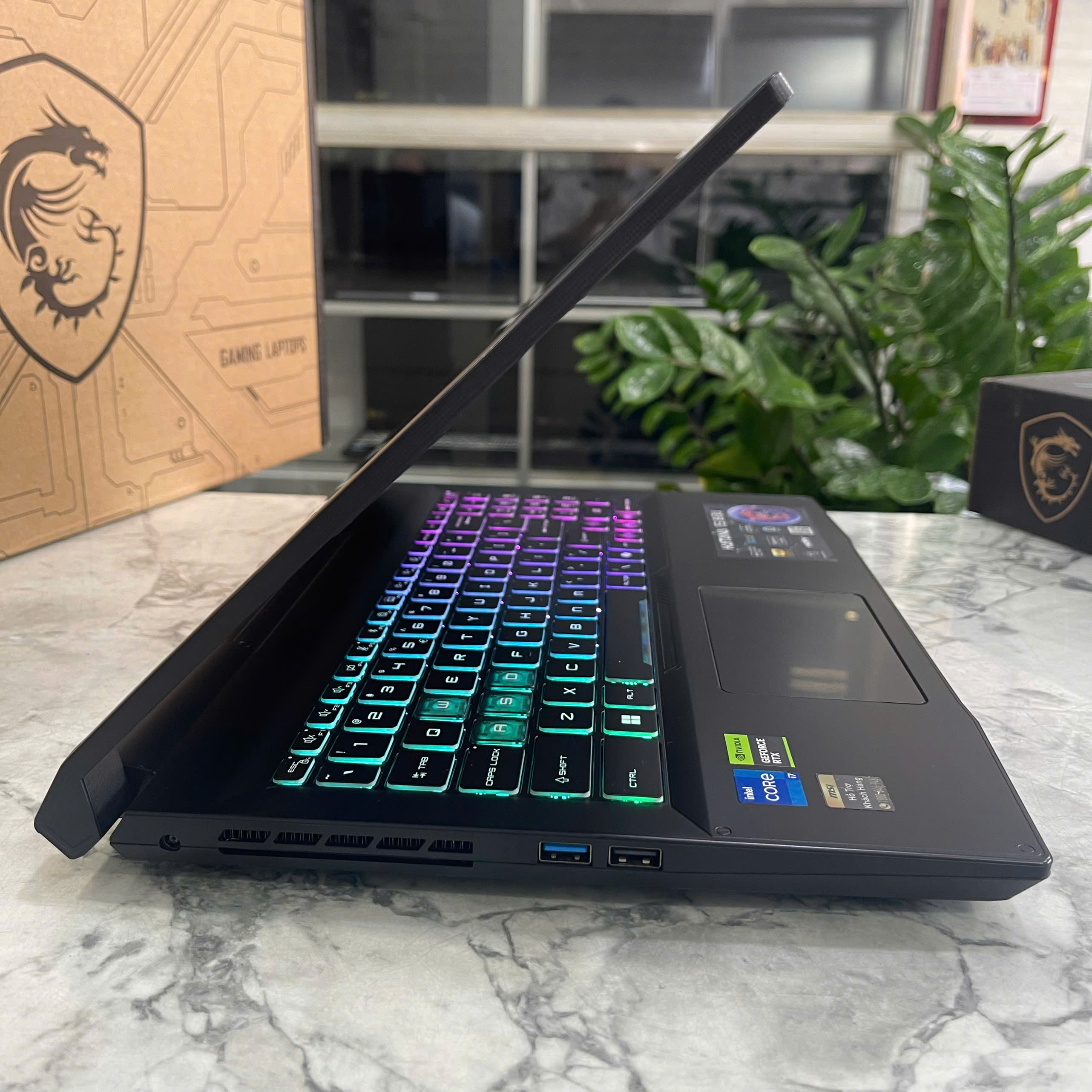  MSI Katana 15 B13UDXK  Máy LikeNew Core I7-13620H Ram 16gb Ssd 1.000gb Card RTX 3050 6GB GDDR6 Màn Hình 15.6 Inch IPS Fhd 144Hz