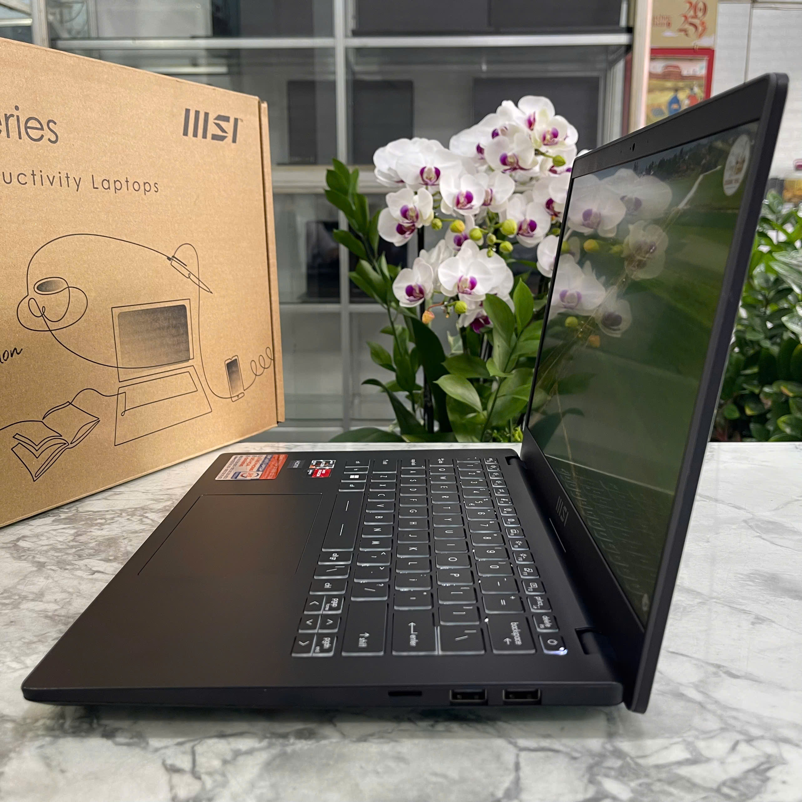 MSI Modern 14 C7M-221VN Máy Like New Ryzen 7-7730U RAM 8GB SSD 512GB Màn Hình 14.0 Inch FHD IPS 
