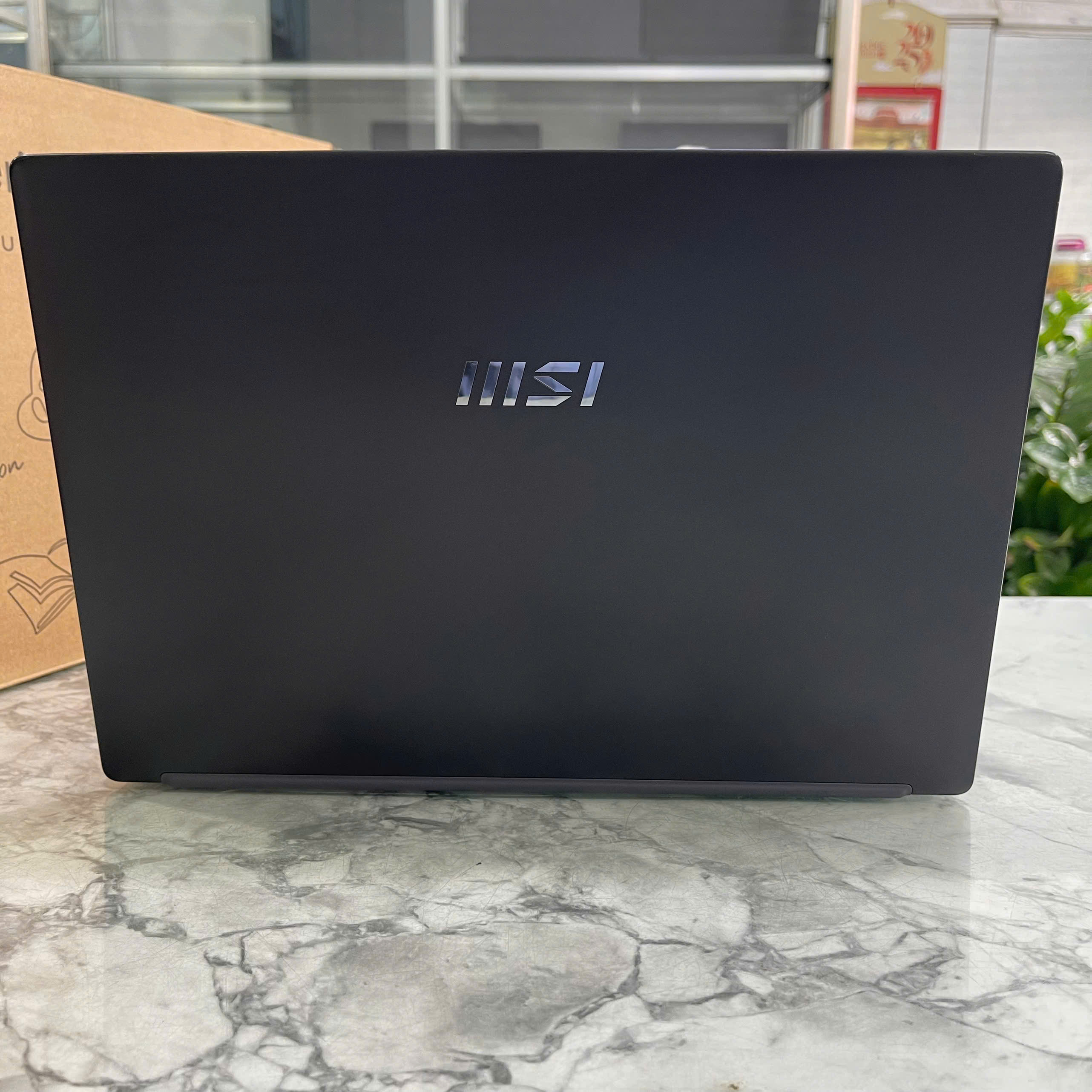 MSI Modern 14 C7M-221VN Máy Like New Ryzen 7-7730U RAM 8GB SSD 512GB Màn Hình 14.0 Inch FHD IPS 