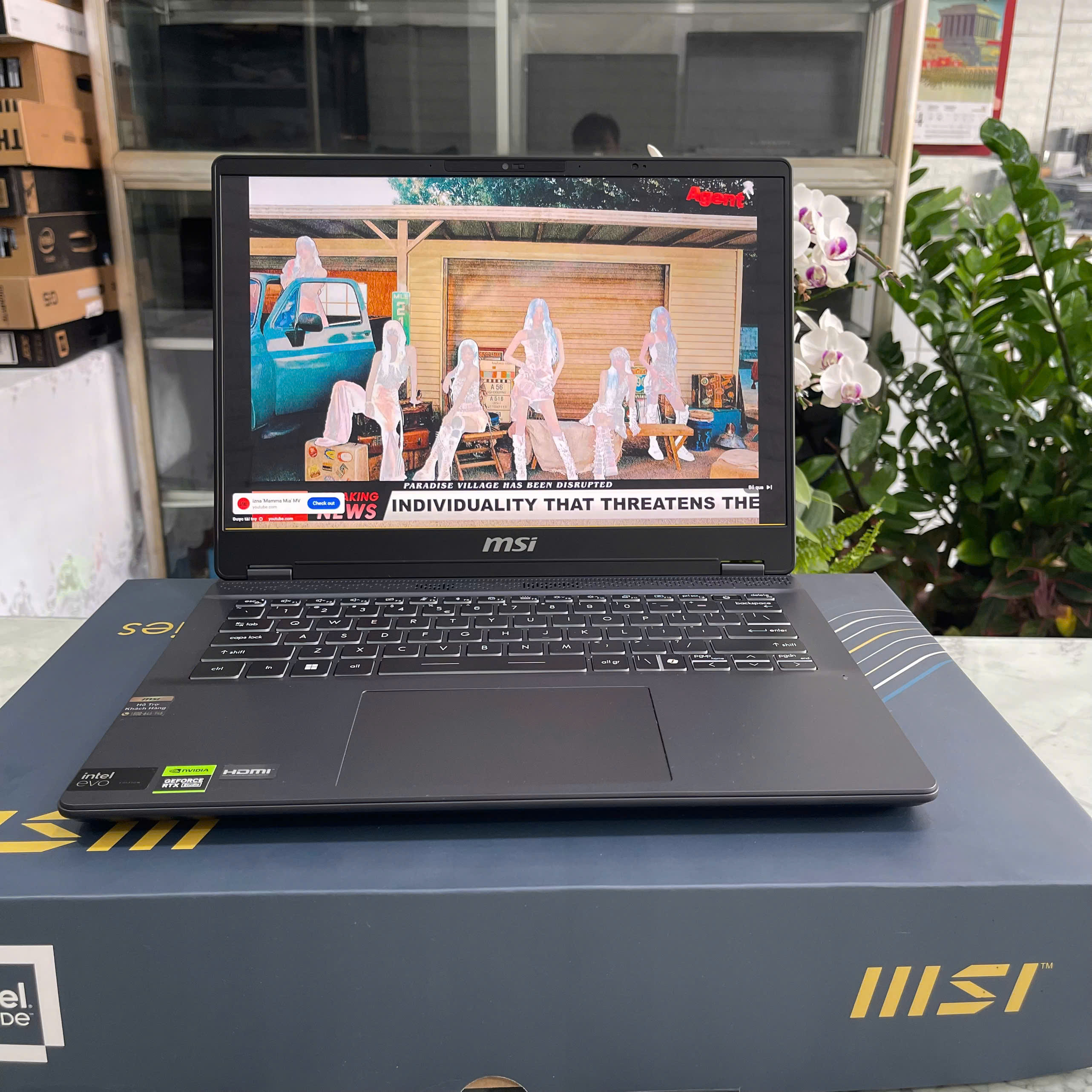 MSI Prestige 14 AI Studio C1VEG-056VN Ultra 7-155H RAM 32GB SSD 1TB RTX4050 6GB MÀN HÌNH : 14.0 INCH 2.8K 