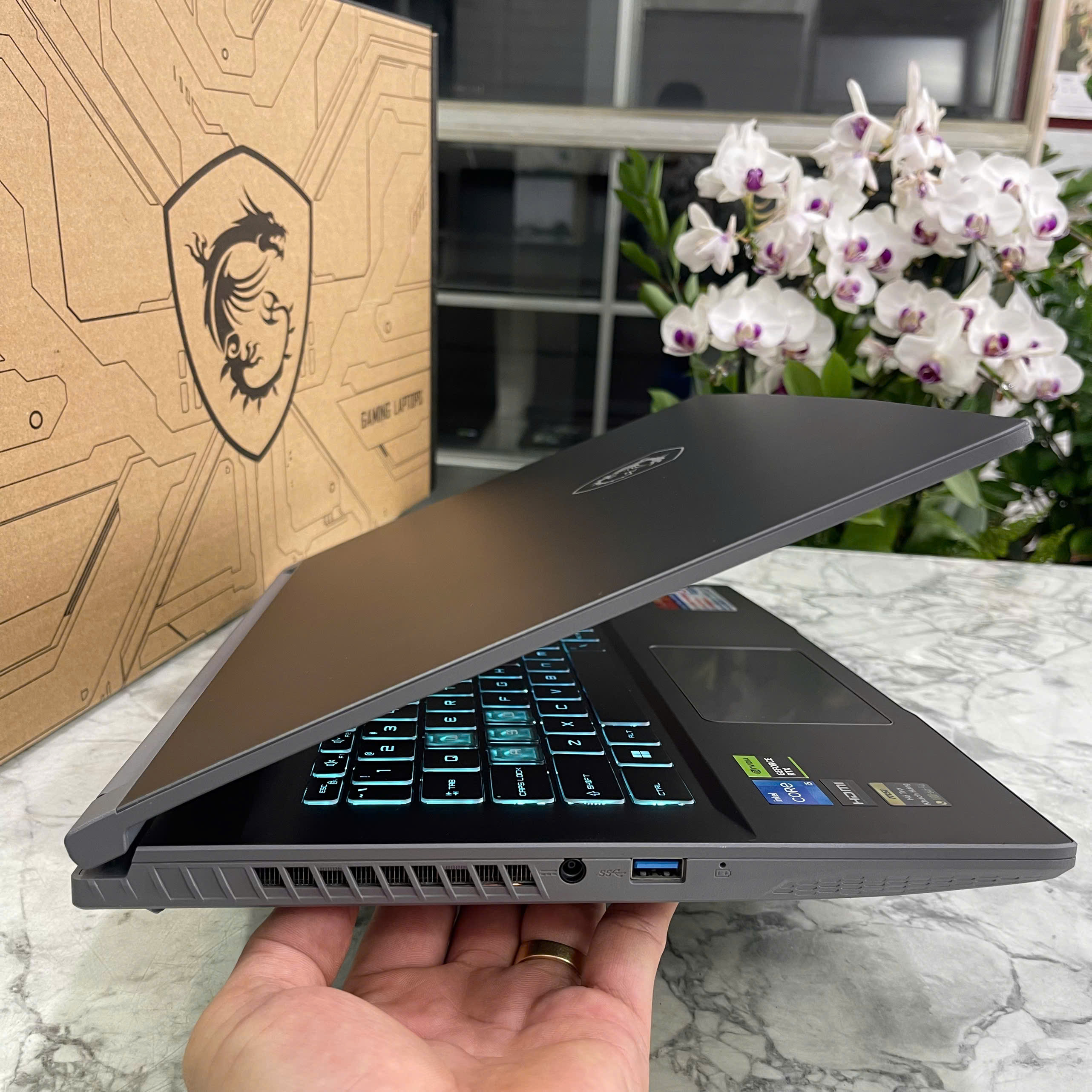  MSI Thin 15 B12UCX (LikeNew-Còn Bảo Hành Hãng ) CORE I5-12450H RAM 16GB SSD 512GB RTX 2050 4GB MÀN HÌNH 15.6'' IPS Fhd 144.Hz