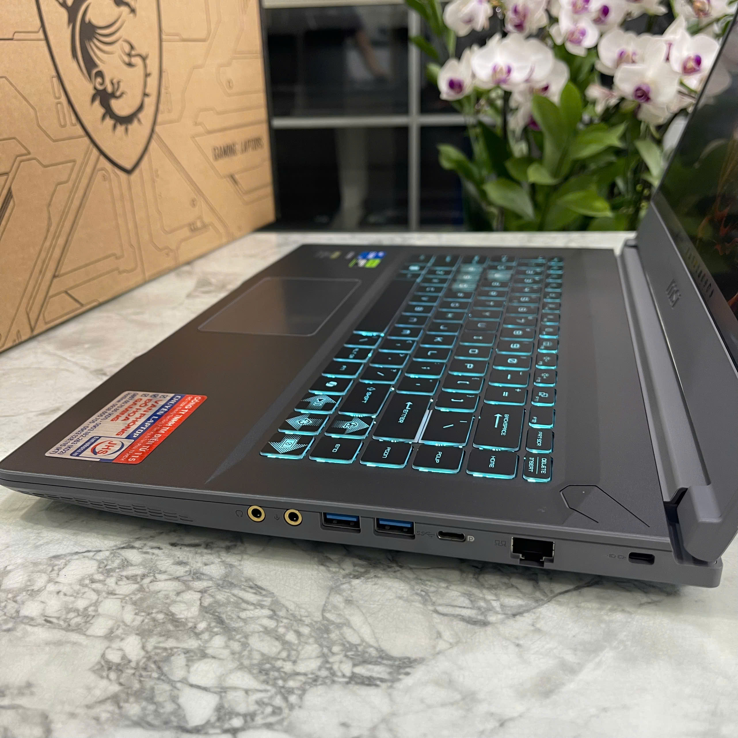  MSI Thin 15 B12UCX (LikeNew-Còn Bảo Hành Hãng ) CORE I5-12450H RAM 16GB SSD 512GB RTX 2050 4GB MÀN HÌNH 15.6'' IPS Fhd 144.Hz