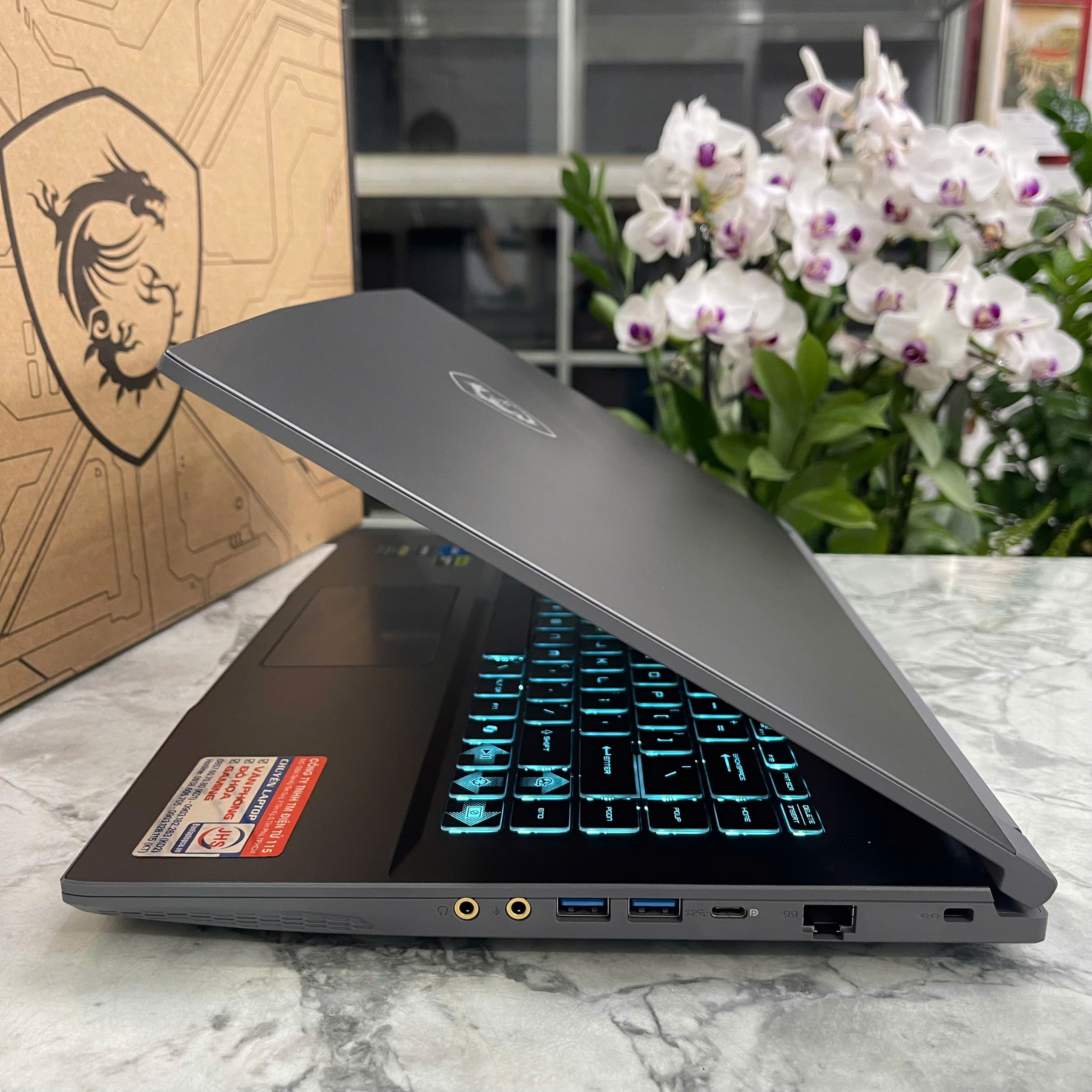  MSI Thin 15 B12UCX (LikeNew-Còn Bảo Hành Hãng ) CORE I5-12450H RAM 16GB SSD 512GB RTX 2050 4GB MÀN HÌNH 15.6'' IPS Fhd 144.Hz