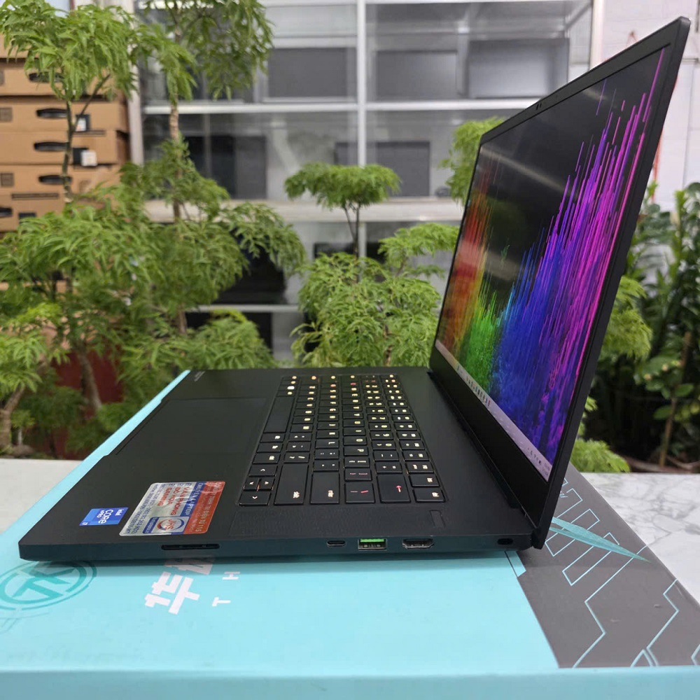Razer Blade 15 Advanced Model (2021) CORE I7-10875H RAM 16GB SSD 512GB RTX 3070 8GB MÀN HÌNH : 15.6 INCH QHD 240Hz