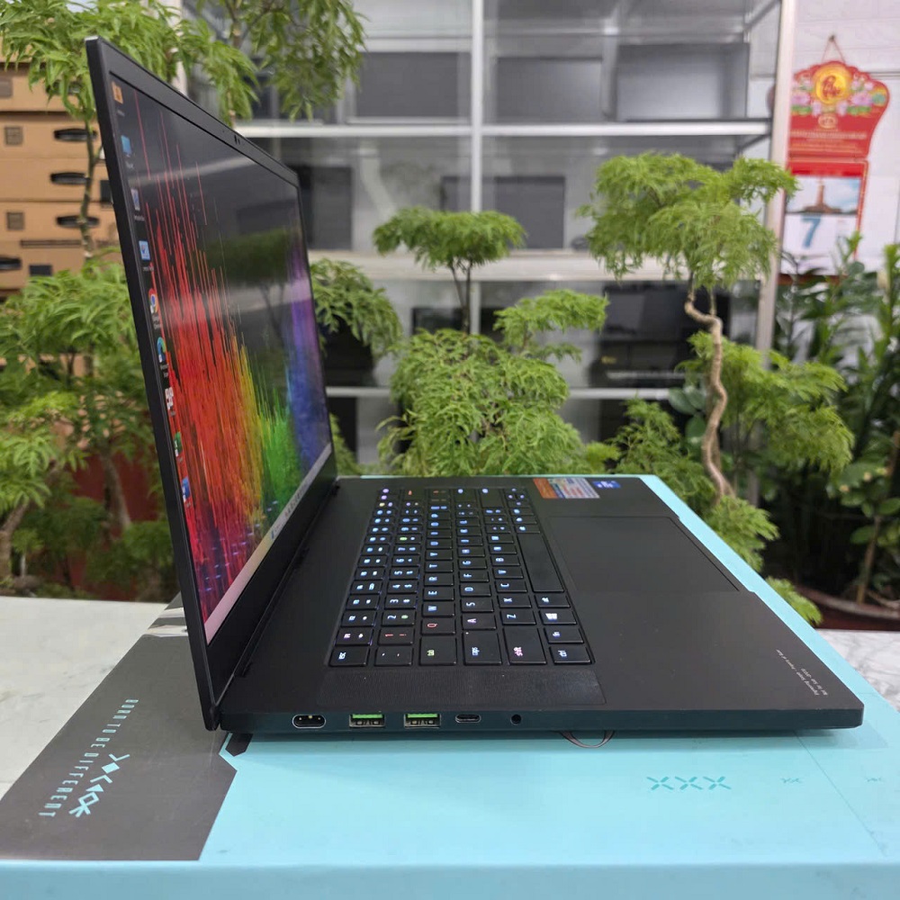 Razer Blade 15 Advanced Model (2021) CORE I7-10875H RAM 16GB SSD 512GB RTX 3070 8GB MÀN HÌNH : 15.6 INCH QHD 240Hz