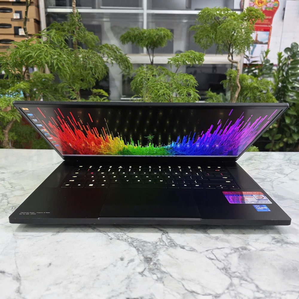 Razer Blade 15 Advanced Model (2021) CORE I7-10875H RAM 16GB SSD 512GB RTX 3070 8GB MÀN HÌNH : 15.6 INCH QHD 240Hz