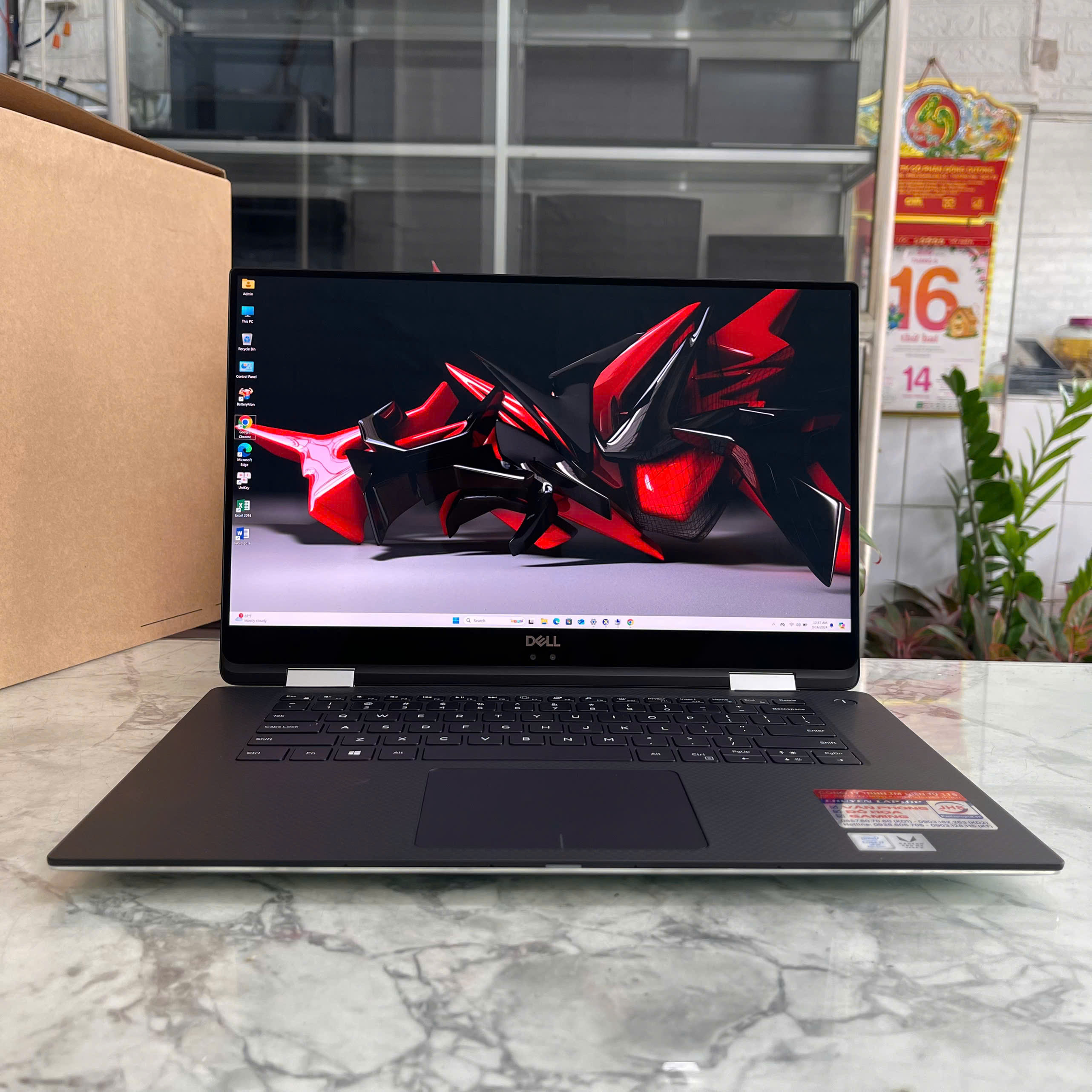 Dell Precision 5530 2 in 1 Core I7-8706G Ram 16Gb Ssd 512Gb Màn Hình 15.6 Inch 4K UHD TouchScreen Xoay Gập 360º