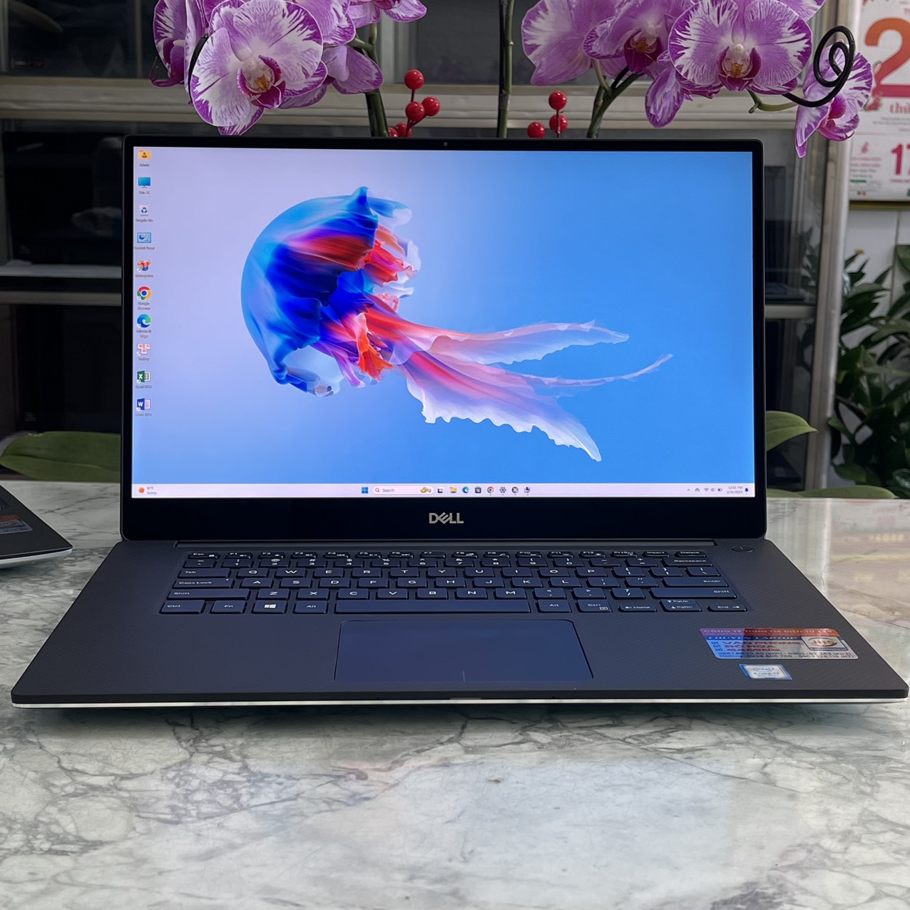 Dell Precision 5540 MÁY LIKENEW Core I7-9850H Ram 32/16gb Ssd 512gb Card NVIDIA Quadro T2000 Màn Hình 15.6Inch UHD 4K TOUCH