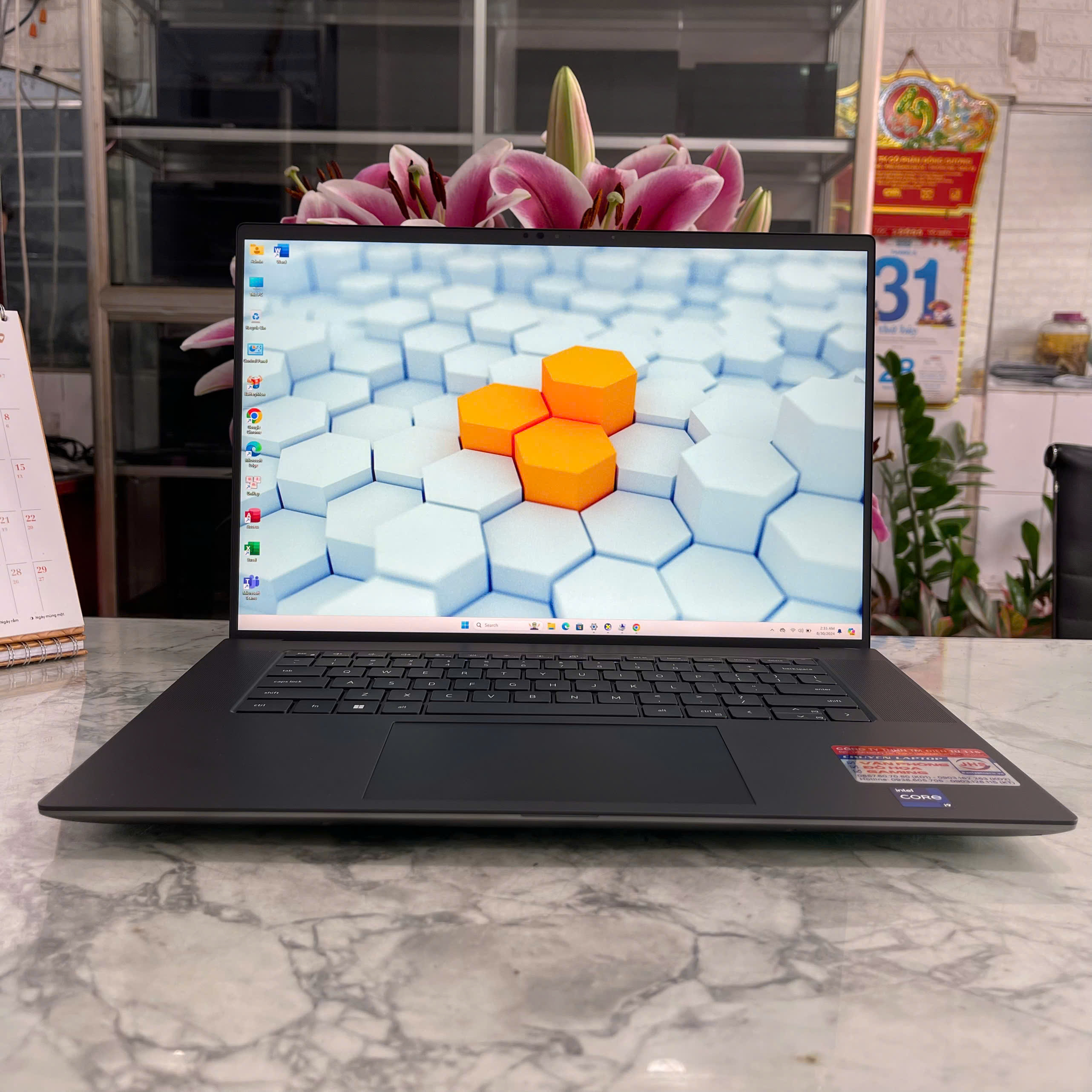 Dell Precision 5680 ( CHUYÊN ĐỒ HỌA GIÁ RẺ ) Core i9-13900H RAM 32Gb SSD 512Gb NVIDIA RTX 2000 (8G) Màn Hình 15.6 Inch FHD+