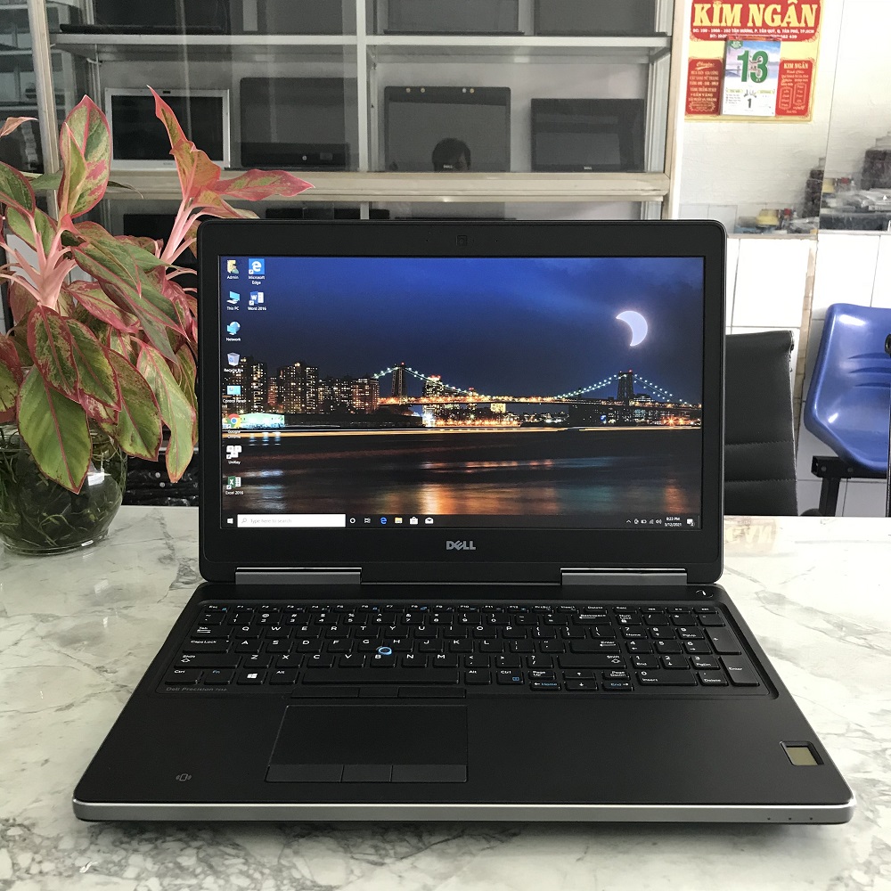 Dell Precision 7510 i5-6300HQ Ram 8gb SSD 256Gb/VGA AMD FirePro W5170M w/2GB GDDR5 Màn hình 15.6 inch FHD