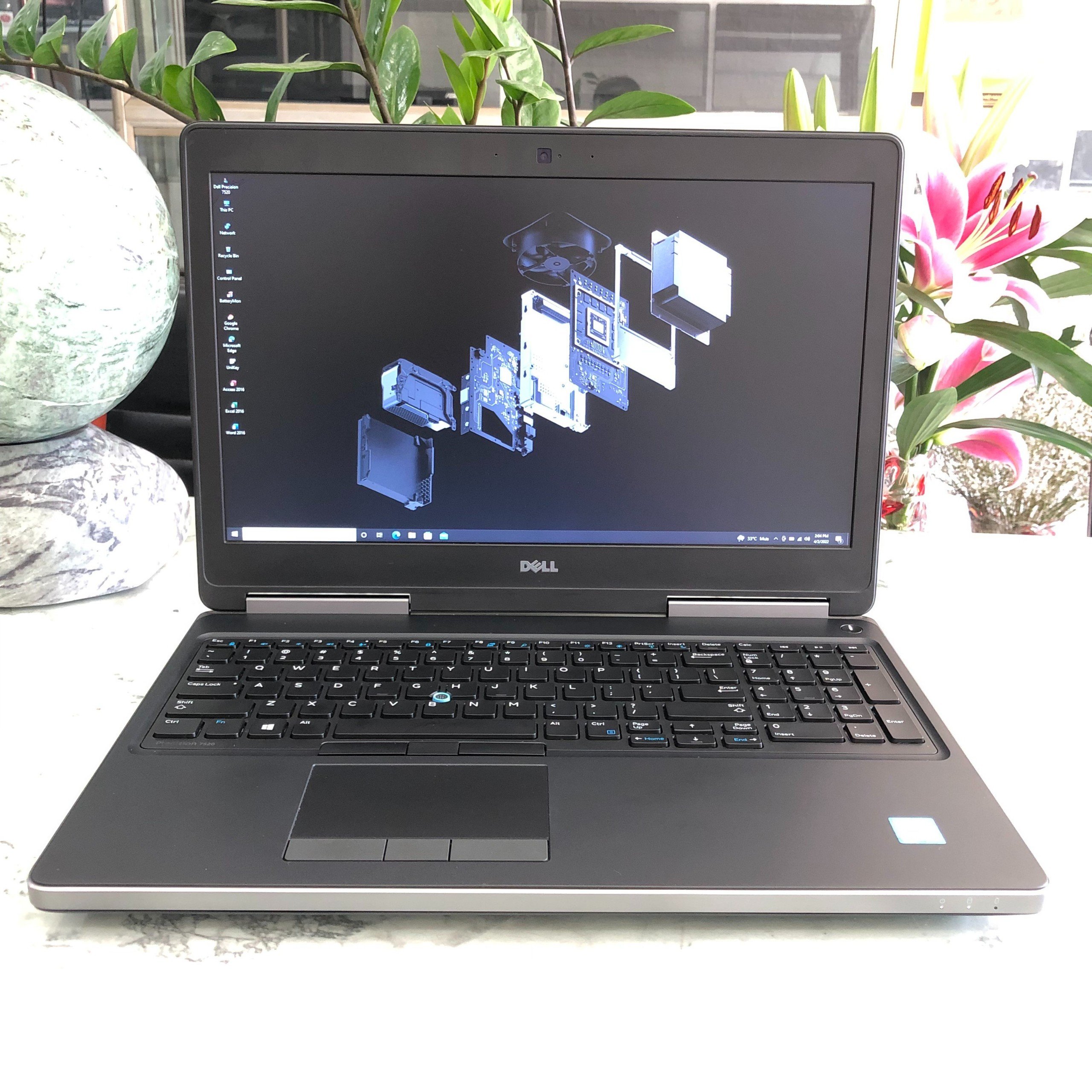 Dell Precision 7520 Xeon E3-1505M Ram 16gb Ssd 512gb Và 1.000gb Hdd Card Quadro M1200 4Gb DDR5 Màn Hình 15,6 Inch Full HD IPS