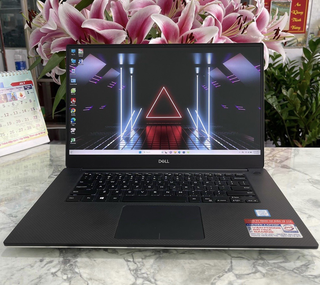 Dell XPS 15 7590 Core I7-9750H Ram 16gb Ssd 512gb Card GTX 1650 Màn Hình 15.6''Inch Fhd IPS