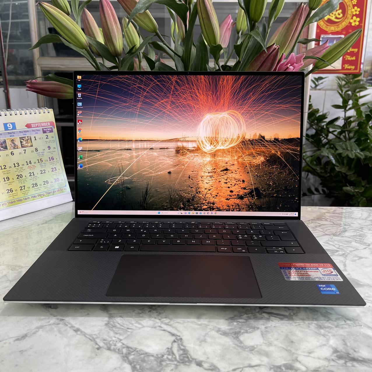 DELL XPS 15 9520 (2022) Máy LikeNew Core I7-12700H Ram 32gb Ssd 1.000gb Card RTX3050Ti (4GB GDDR6) Màn Hình 15.6’’ Inch UHD+ TOUCH