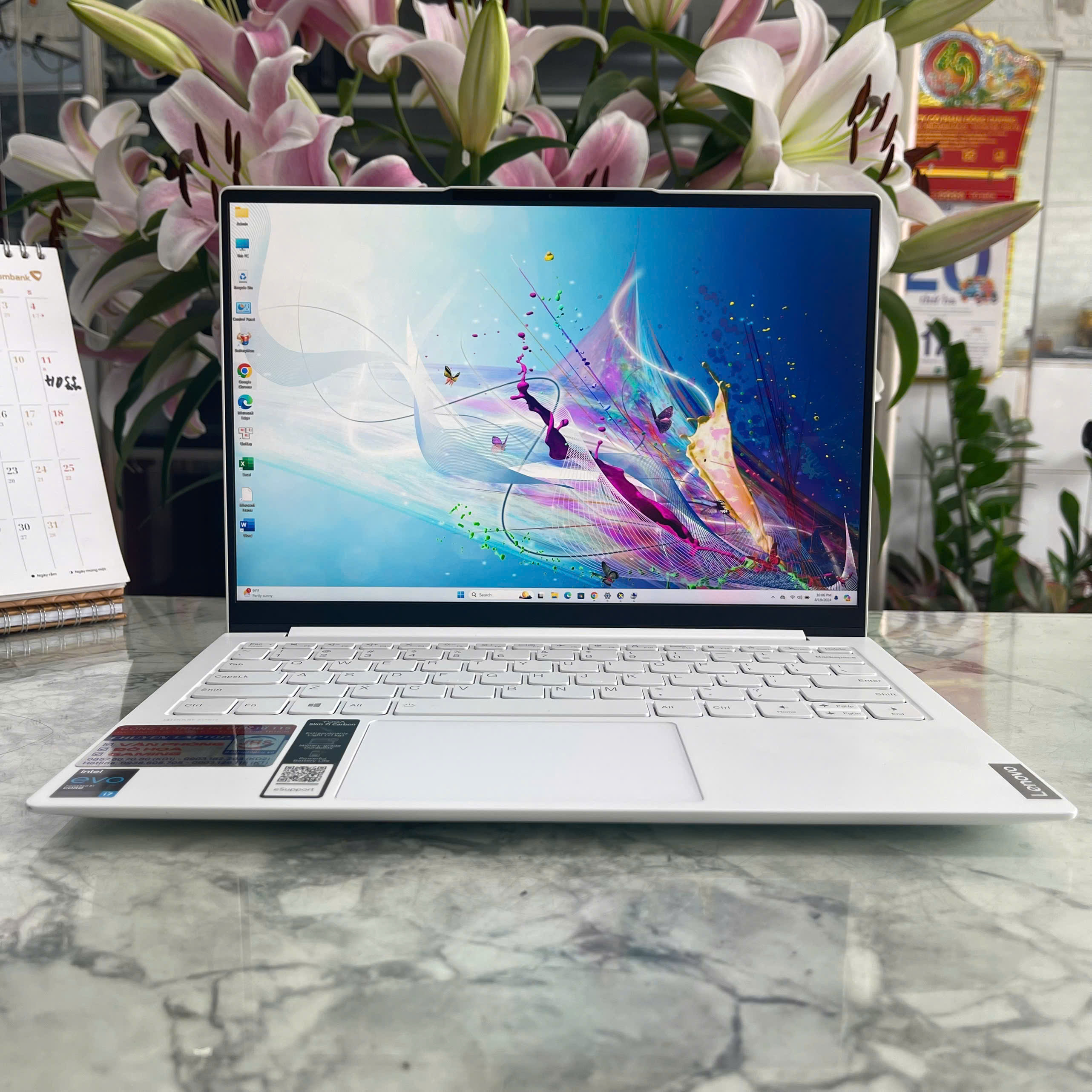 Lenovo Yoga Slim 7i Carbon 13ITL5 Core I7 -1165G7 Ram 16Gb Ssd 256Gb Màn Hình 13.3 QHD 300 nits 100% sRGBre