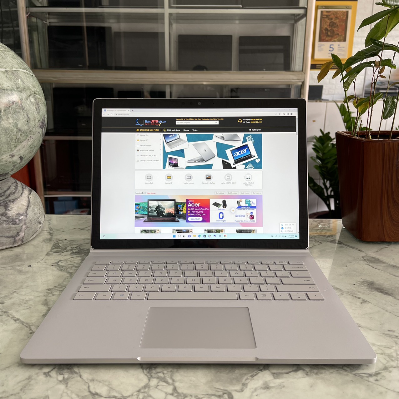 Microsoft Surface Book 2